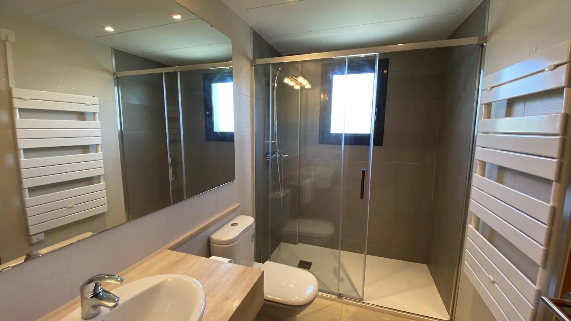 Ibr- Mileni 3 Apartment Roses 0*,